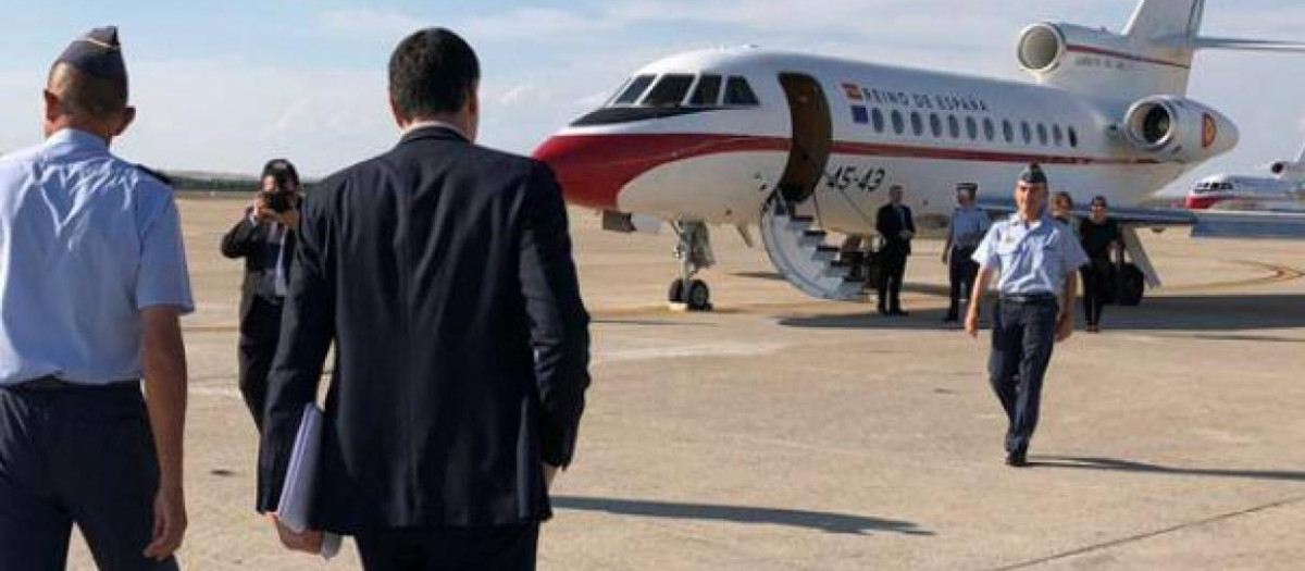 Pedro Sánchez en Torrejón camino del Falcon