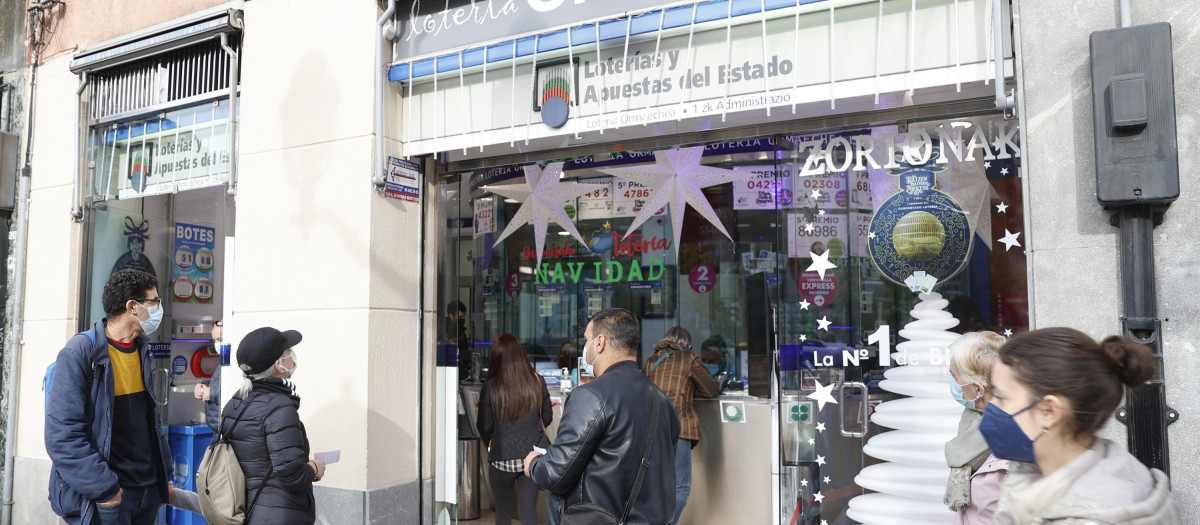 Por 3 euros se puede asegurar el décimo y cobrar la retención de Hacienda en los premios superiores a 40.000 euros