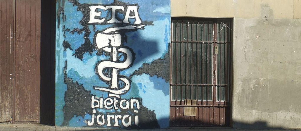 Cartel en apoyo de la banda terrorista ETA