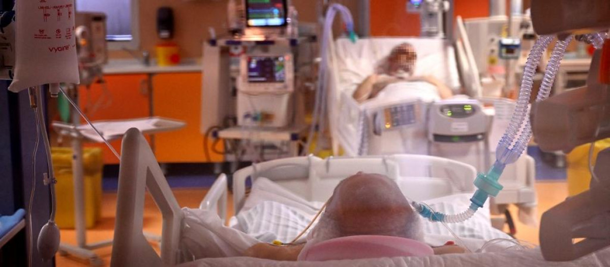 Pacientes de coronavirus en una UCI en Roma