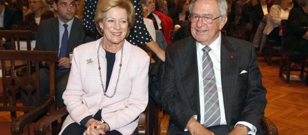Anne-Marie y Constantino de Grecia en una foto de archivo