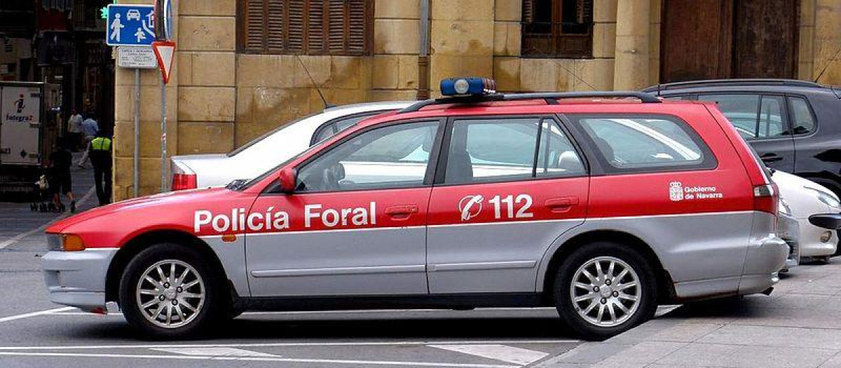Vehículo de policía foral de Navarra