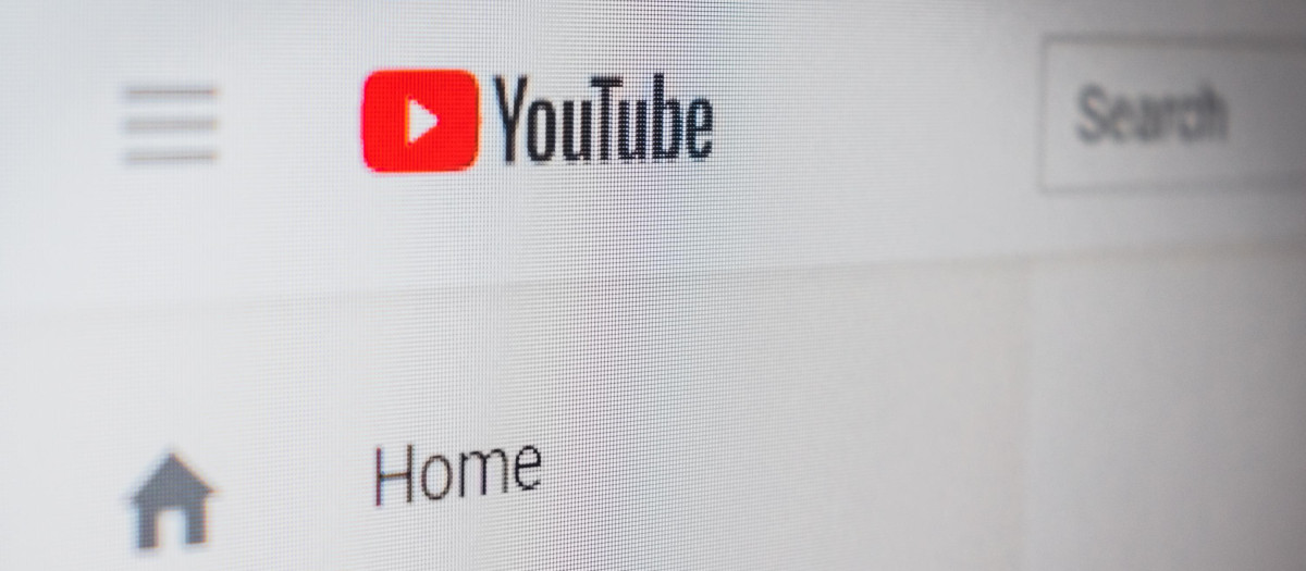 Los verificadores de datos piden a YouTube que se centre en proporcionar el contexto adecuado