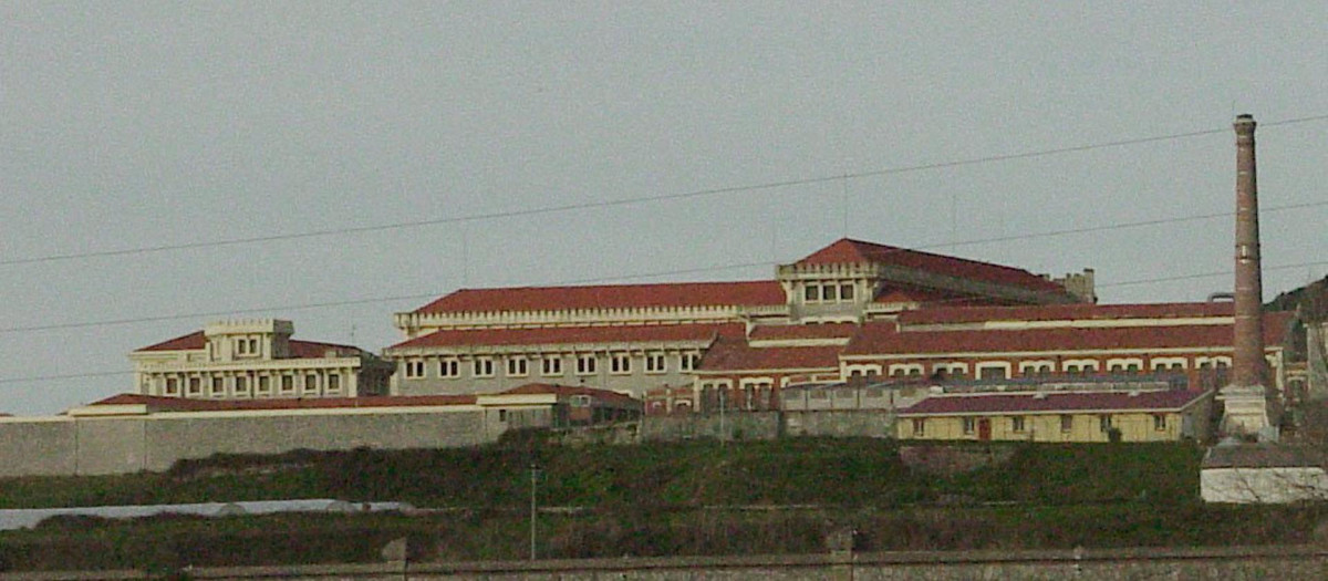 Prisión de El Dueso (Cantabria) a donde muchos etarras son trasladados como paso previo a llevarlos a las cárceles vascas