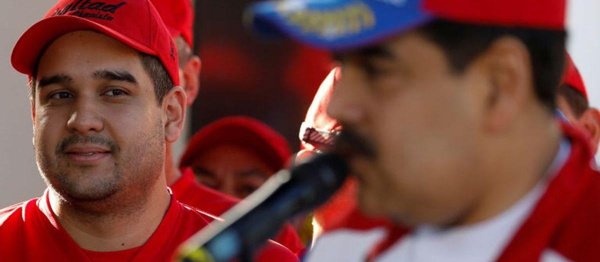 'Nicolasito Maduro', el hijo del líder chavista, junto a su padre