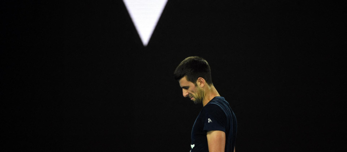 Novak Djokovic durante su entrenamiento de hoy en Melbourne