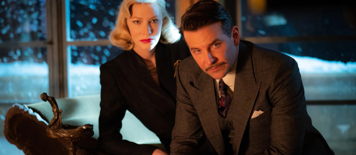 Cate Blanchett y Bradley Cooper protagonizan El callejón de las almas perdidas