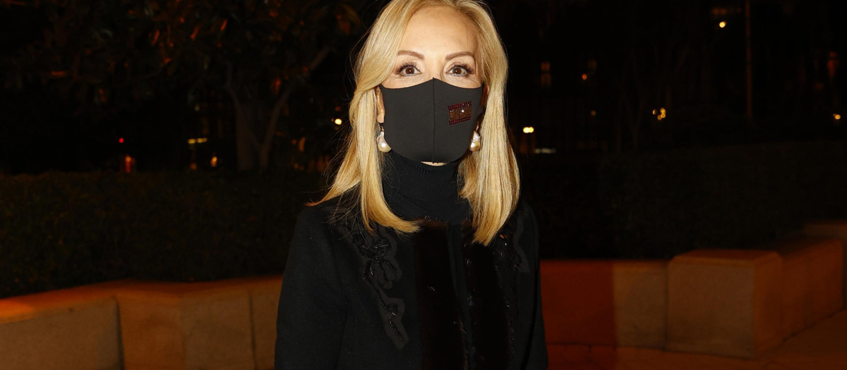 Carmen Lomana durante el funeral de Jaime Ostos en Madrid el jueves 20 de enero de 2022.