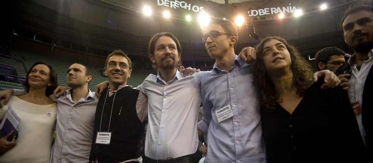 De izquierda a derecha: Bescansa, Alegre, Monedero, Iglesias y Errejón