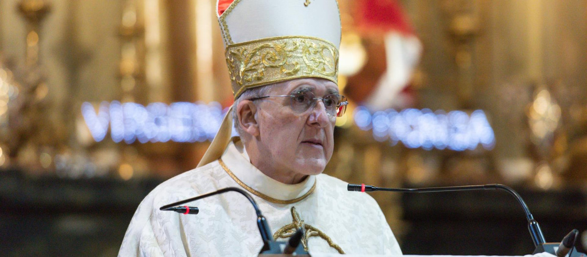 El cardenal Carlos Osoro oficia la Misa posterior a la tradicional bendición de animales en la Parroquia de San Antón