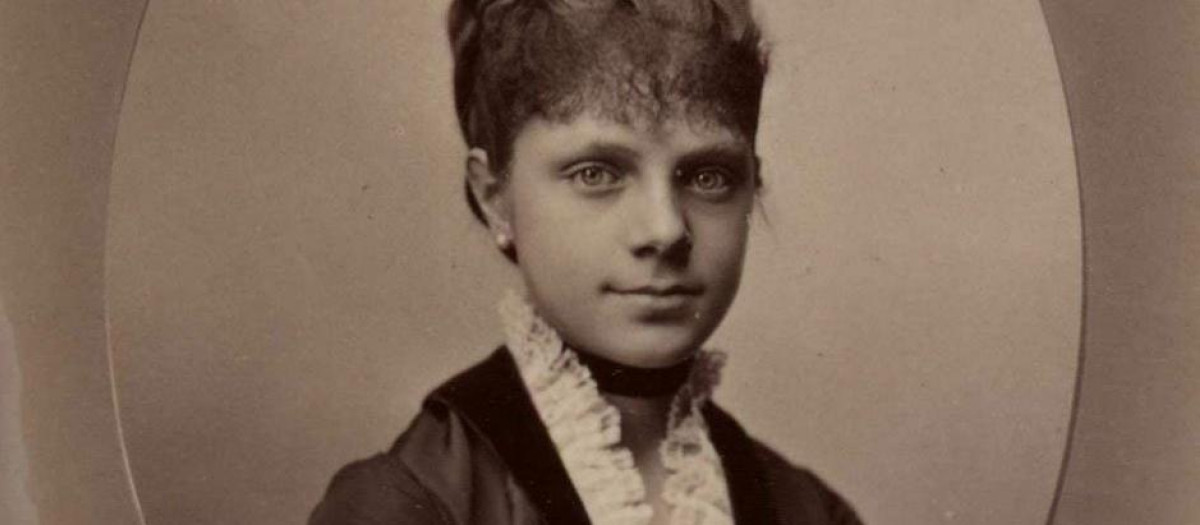Detalle del retrato de Eulalia de Borbón y Borbón por M. Herbert, 1875