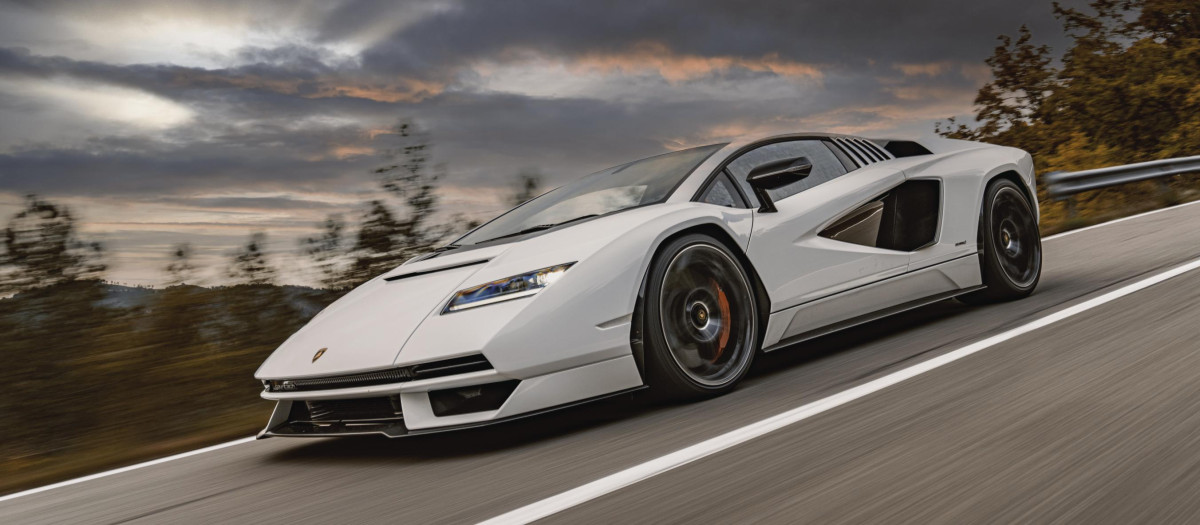 Lamborghini Countach LP 800-4