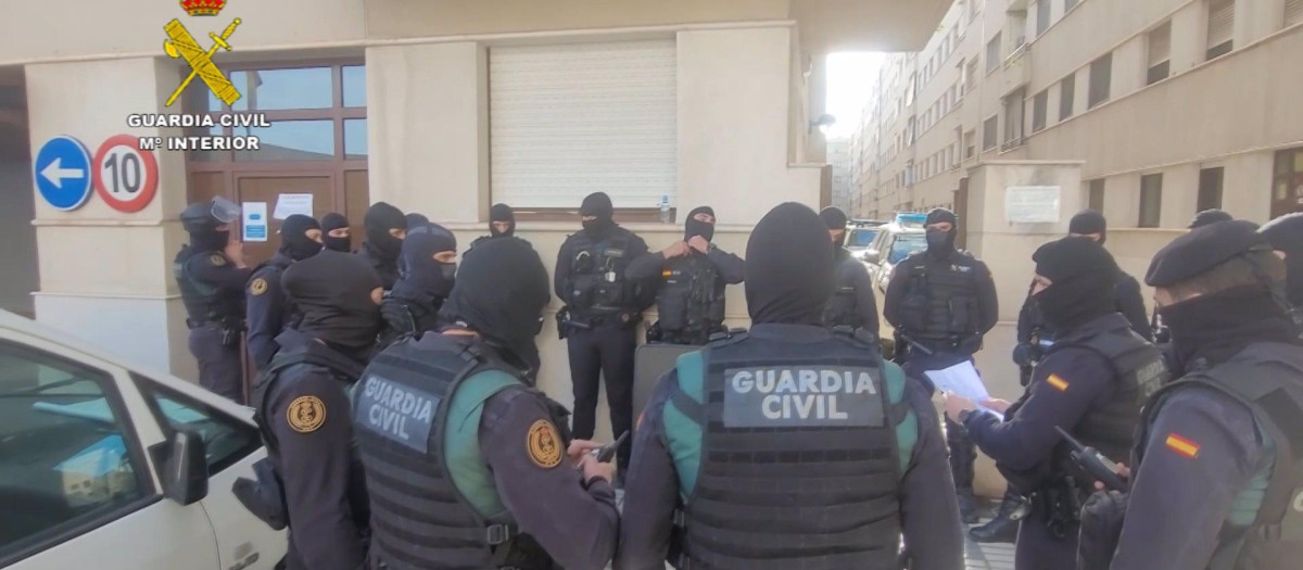 La Policía y la Guardia Civil colaboran con el Reino Unido para detener a delincuentes internacionales