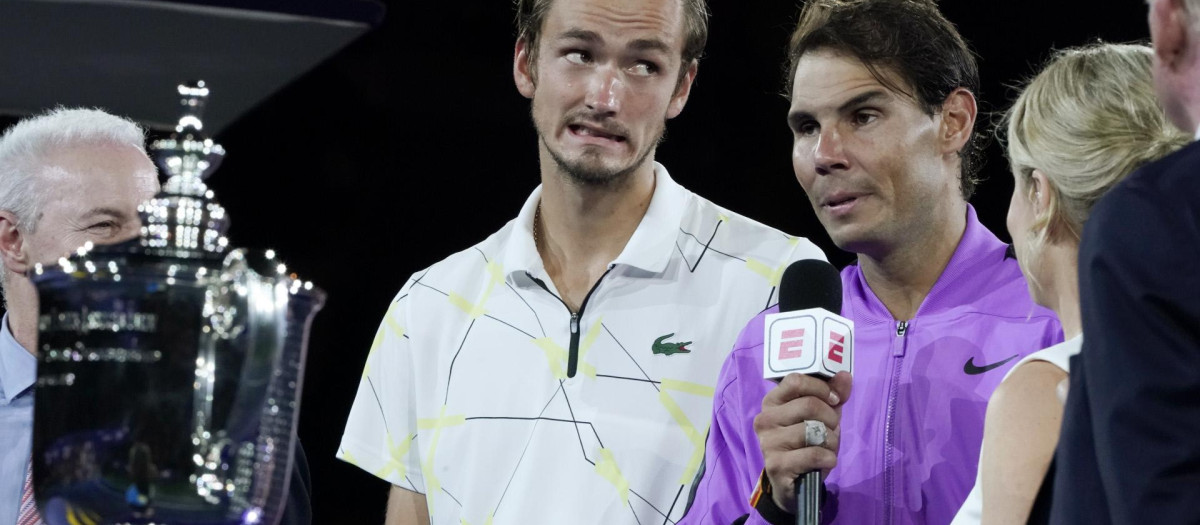 Rafael Nadal y Daniil Medvedev tras la final del US Open 2019