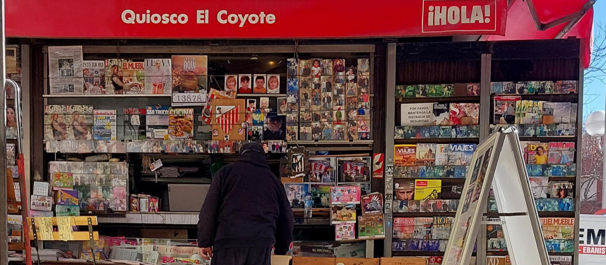 El quiosco de Julio en la calle Guzmán el Bueno