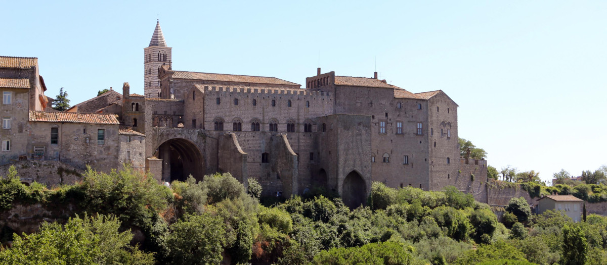 Palacio Papal, Viterbo donde se celebró el primer cónclave de la historia