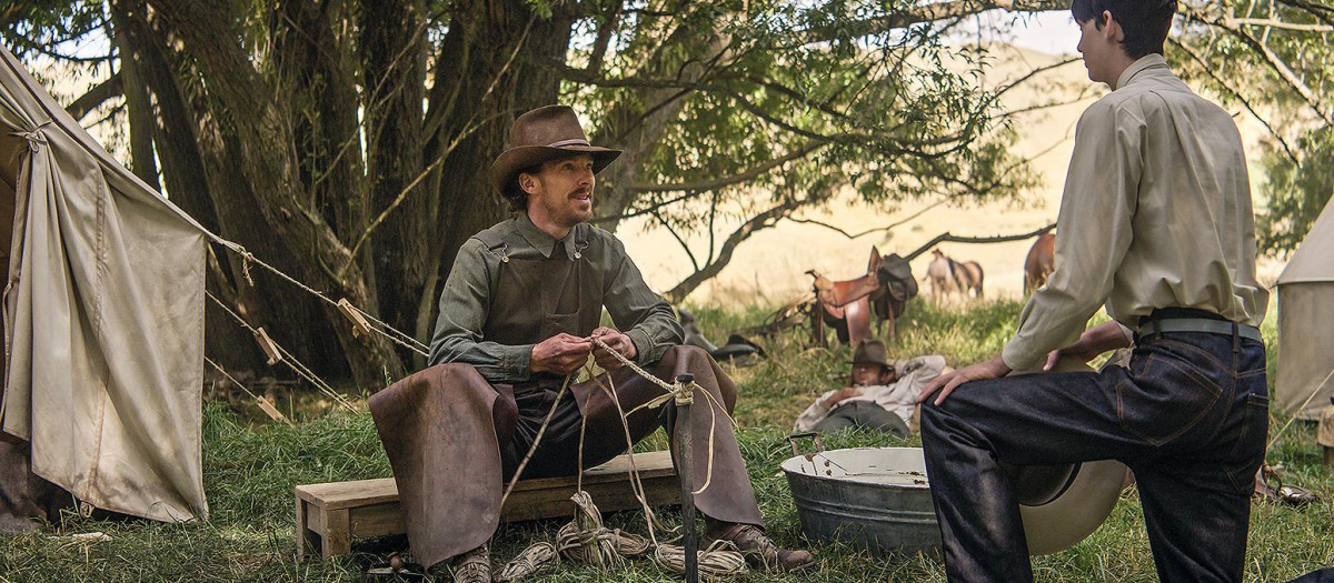 Benedict Cumberbacht en un momento de 'El Poder del Perro'