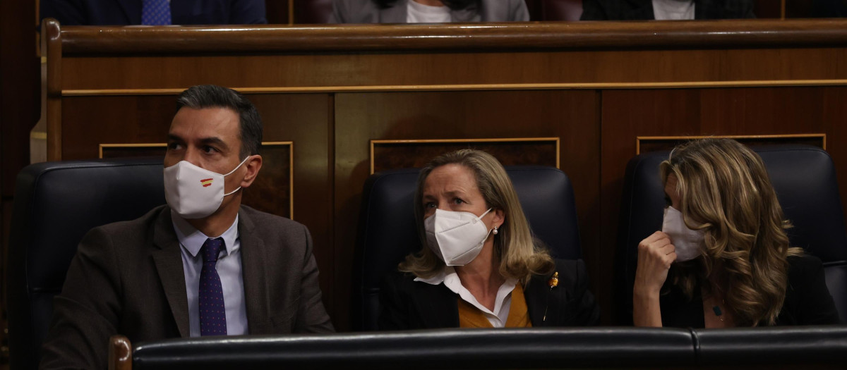 El momento en el que Sánchez, Calviño y Díaz creyeron perdida la votación