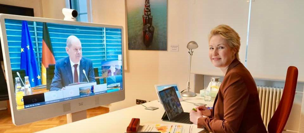 Manuela Schwesig en su despacho