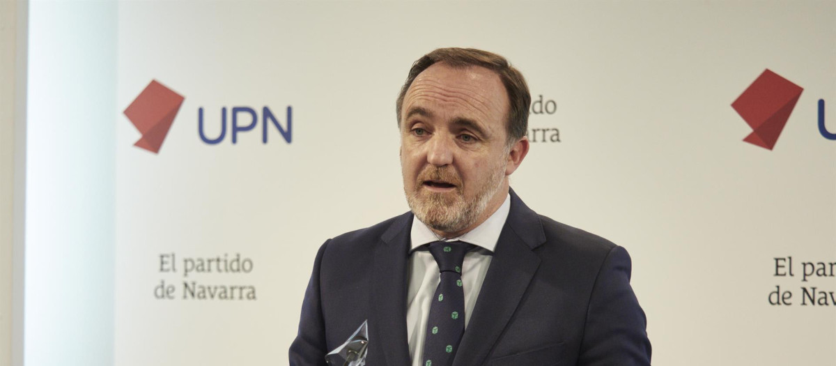 Javier Esparza el día que anunció la decisión de votar a favor de la reforma laboral antes de la rebelión de los diputados