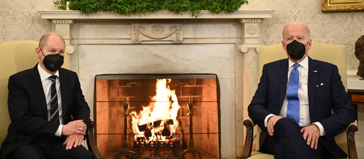 El presidente de los EE.UU, Joe Biden (D) reunido con el canciller alemán, Olaf Scholz en la Casa Blanca