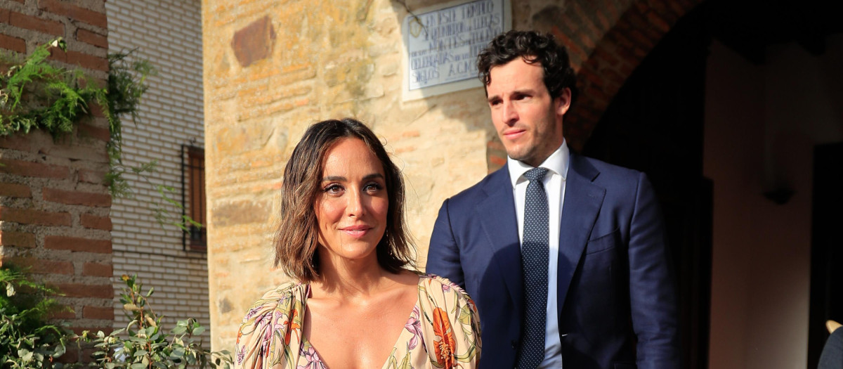 Tamara Falcó and Iñigo Onieva during wedding of Felipe Cortina and Amelia Millan in Retuarta del Bullaque, Ciudad Real on Saturday, 10 July 2021.