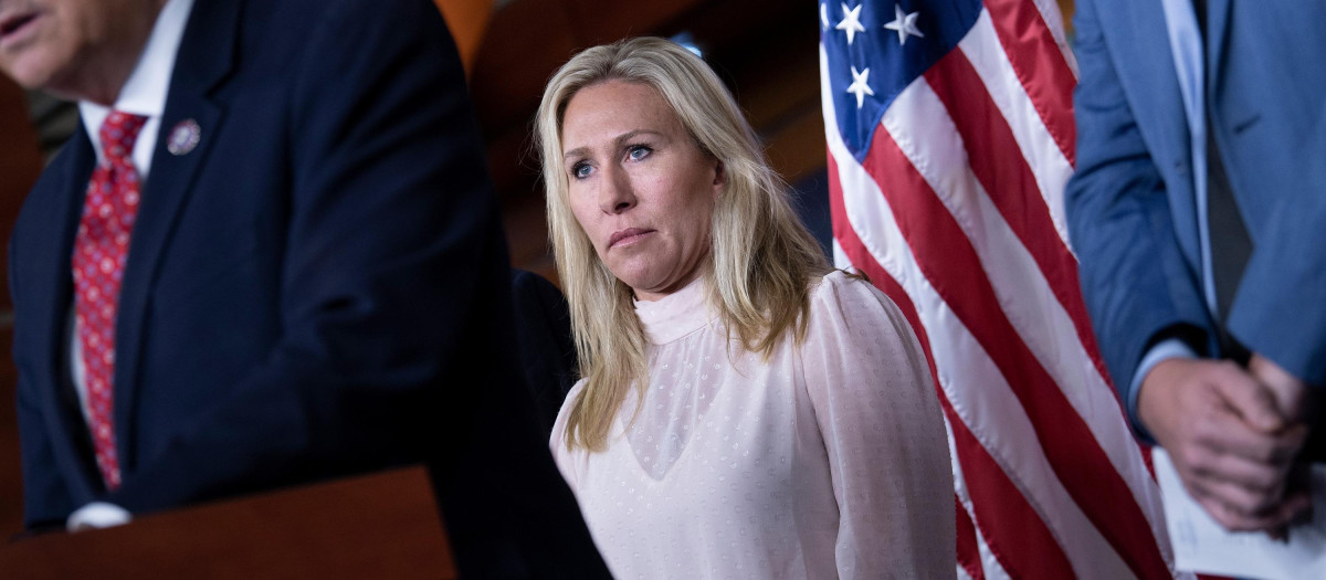 La representante republicana Marjorie Taylor Greene durante una rueda de prensa