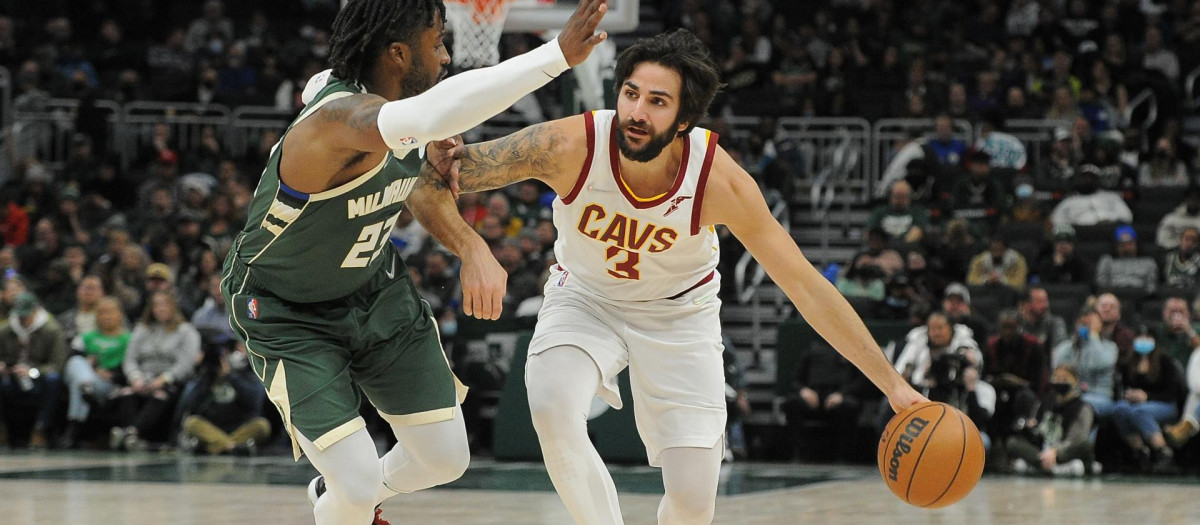 Ricky Rubio durante un partido con los Cavs