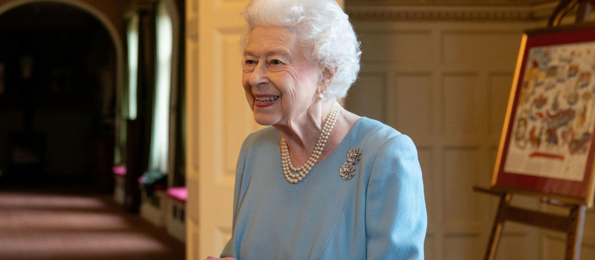 Queen Elizabeth II celebrate the start of the Platinum Jubilee. Picture date: Saturday February 5, 2022.