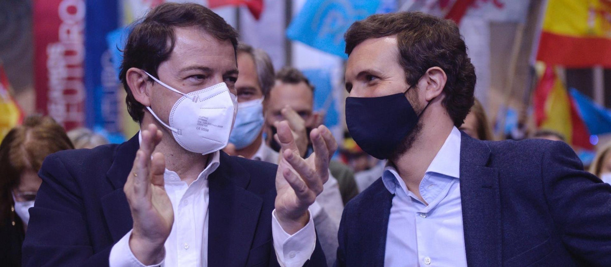 Casado cierra la campaña convencido de que Mañueco gobernará frente a las 'fake news'