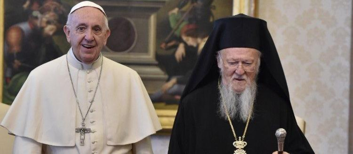 El Papa Francisco junto al patriarca Bartolomé I