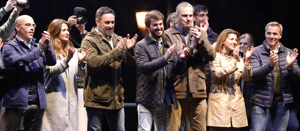 Santiago Abascal y Juan García-Gallardo durante un mitin