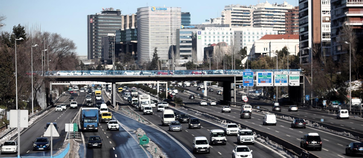 Carretera M-30 a su paso por Ventas