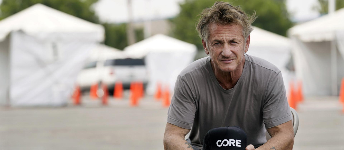 Sean Penn rueda en Ucrania un documental sobre la invasión de Rusia