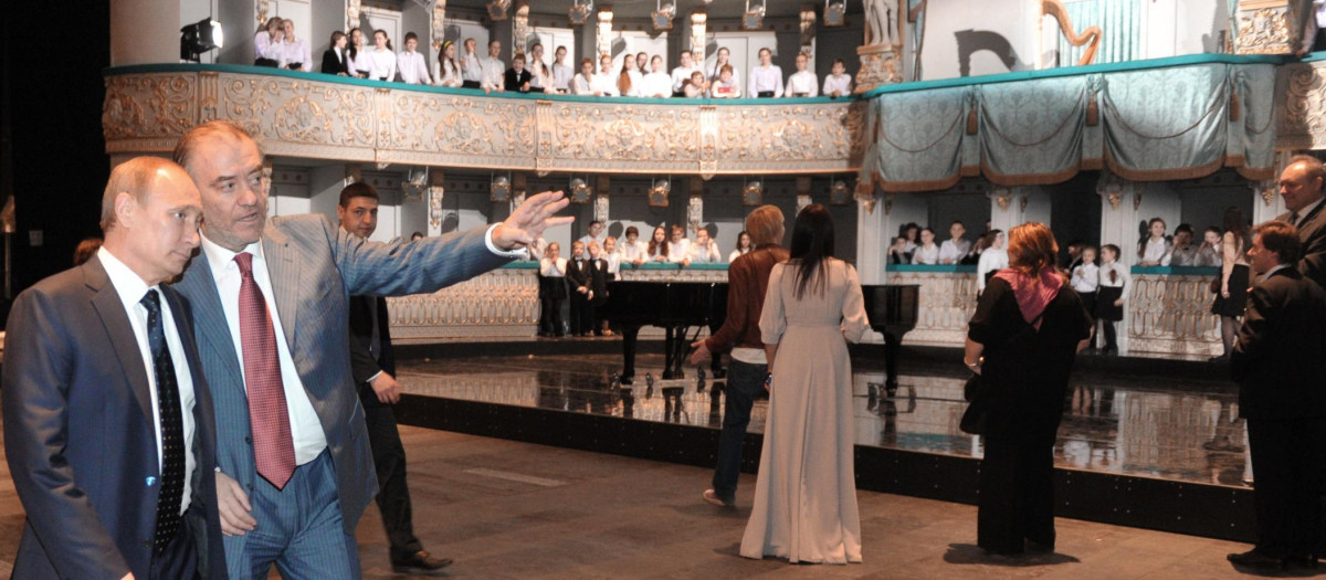 Putin y Gergiev en una imagen de 2013, en el Mariinsky Theatre, en San Petersburgo, Rusia