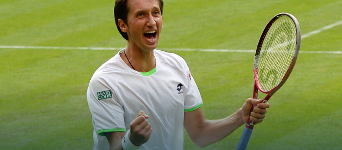 Sergiy Stakhovsky tras ganar a Roger Federer en Wimbledon en 2013