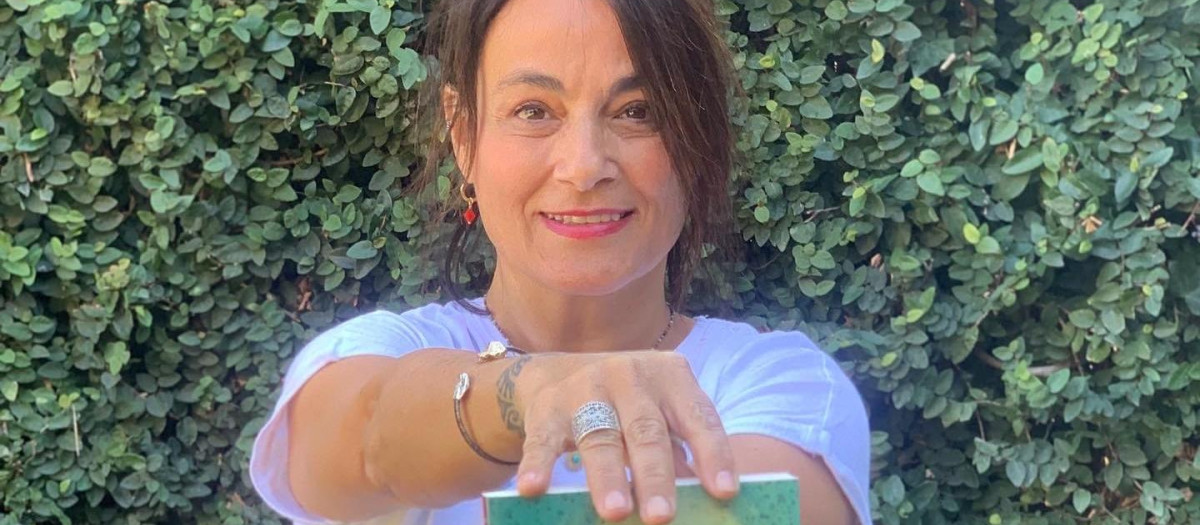 El hilo, la novela de Eva Santana