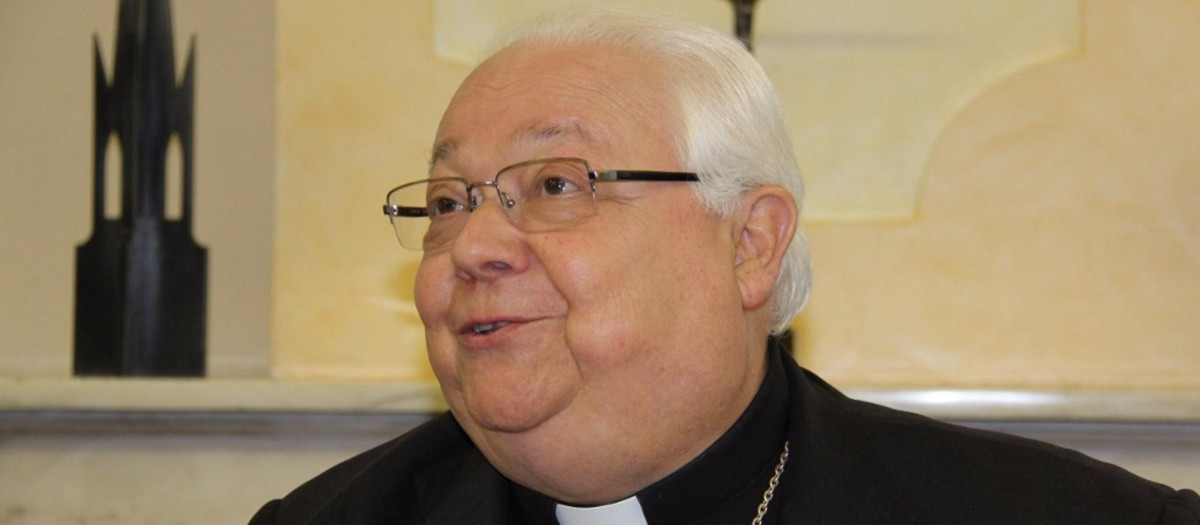 El obispo de Gerona, Francisco Pardo, se encuentra hospitalizado desde el pasado 14 de febrero