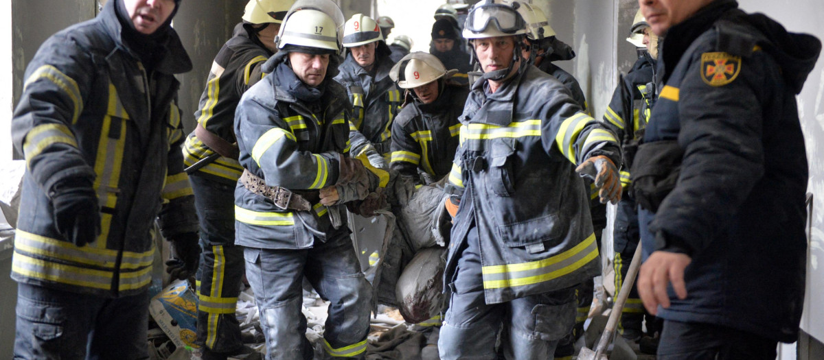 Bomberos Jarkov Ucrania