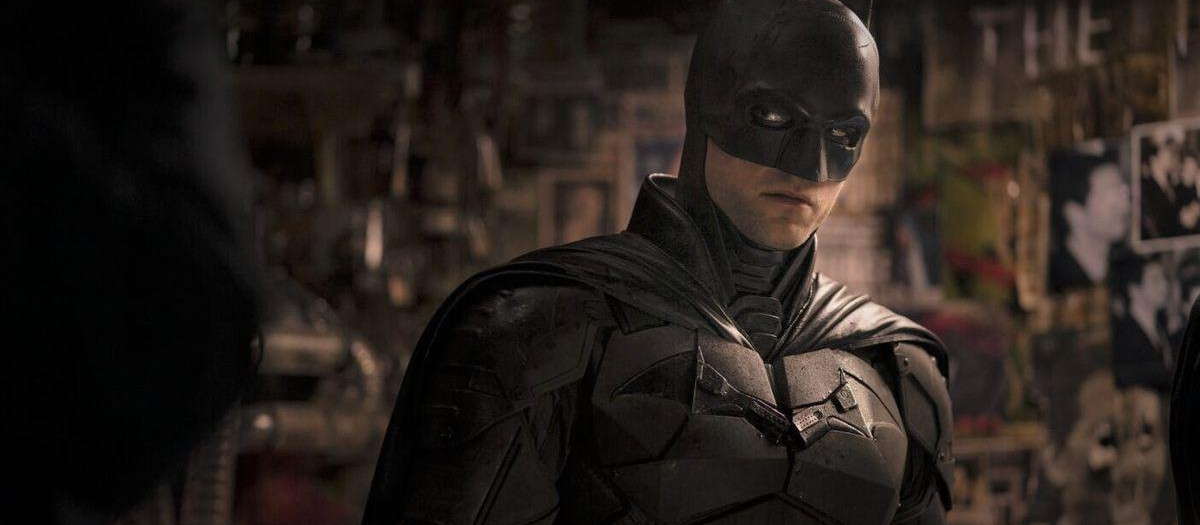 The Batman (2022)
Mucho antes del estreno de The Batman este 4 de marzo, existía un temor mayor que el infundido por el Joker de Heath Ledger: ver a Robert Pattinson como Batman. Ese miedo, como casi todos, se pasa. Ni él es el mejor Batman ni la cinta dirigida por Matt Reeves está a la cabeza de las mejores películas de Batman, pero sí merece un puesto en la zona noble de la lista.