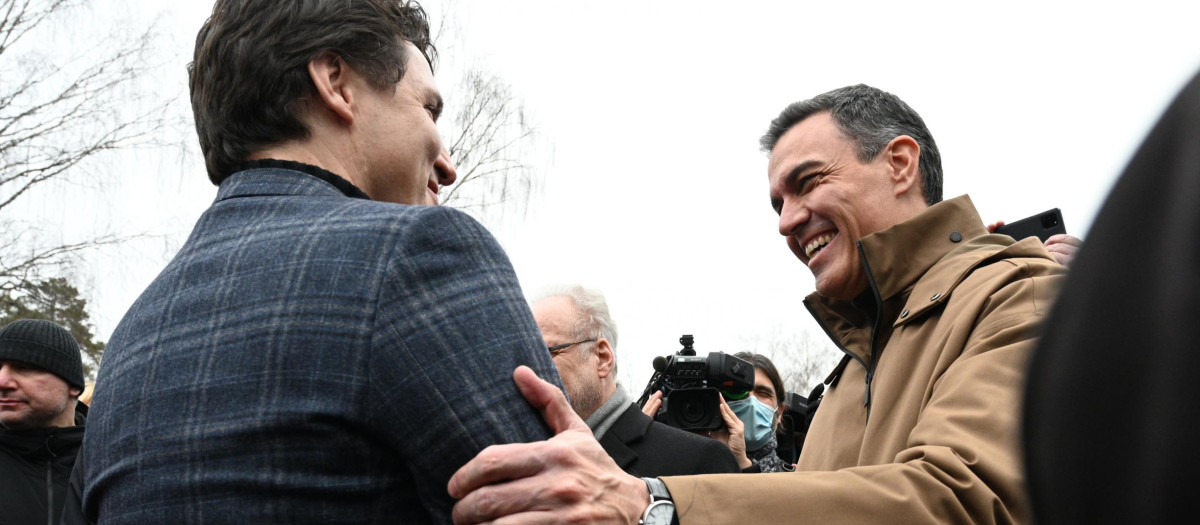 Pedro Sánchez junto al primer ministro de Canadá, Justin Trudeau