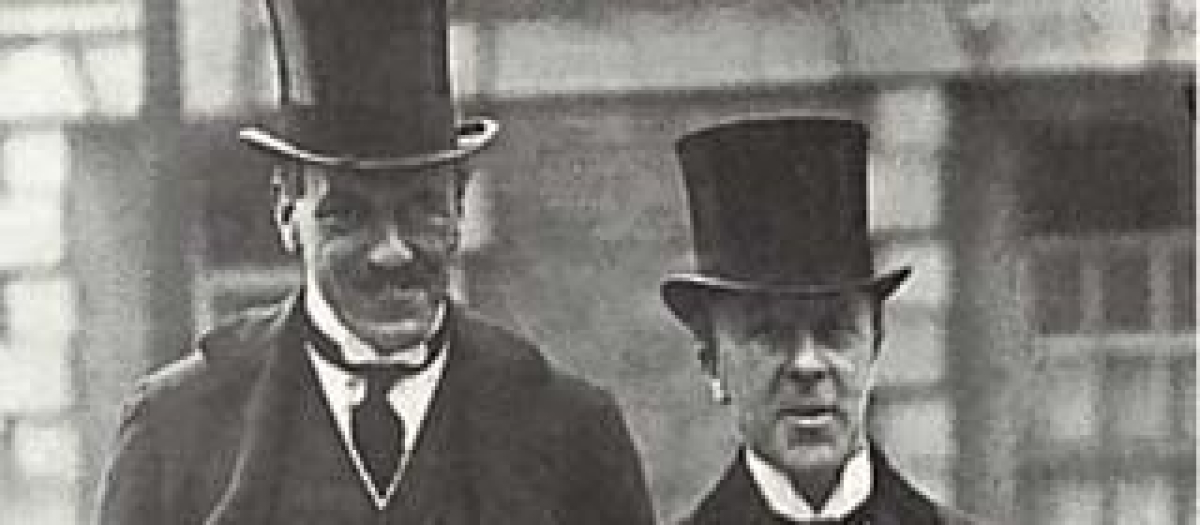Edwin Samuel Montagu a la izquierda