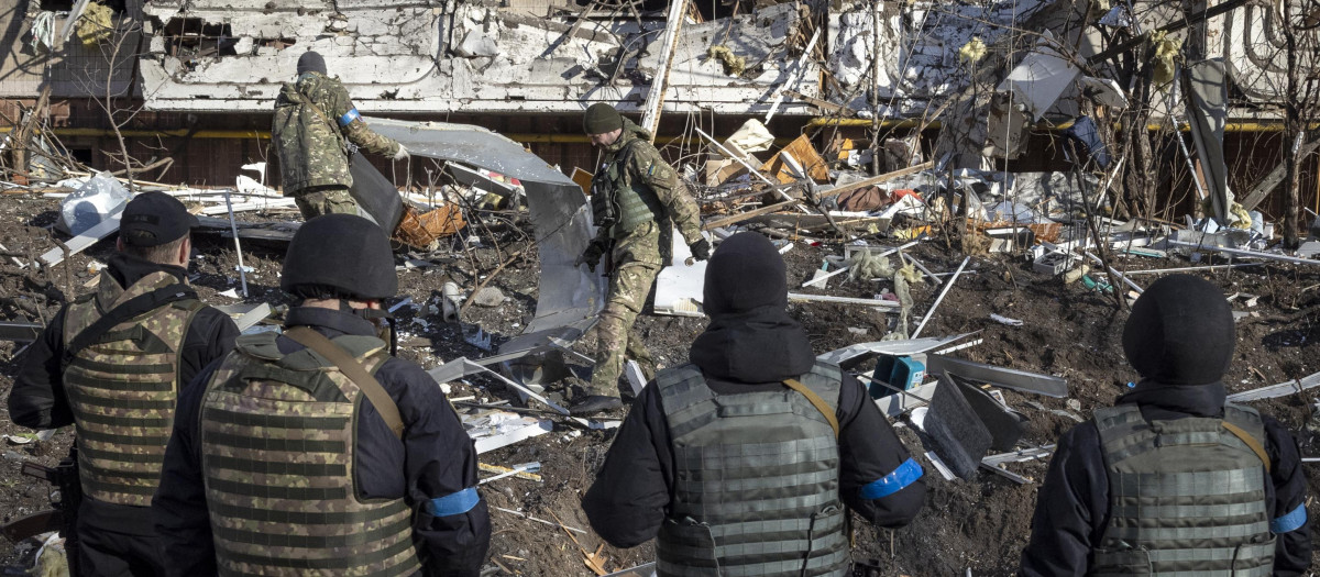 Soldados ucranianos Kiev