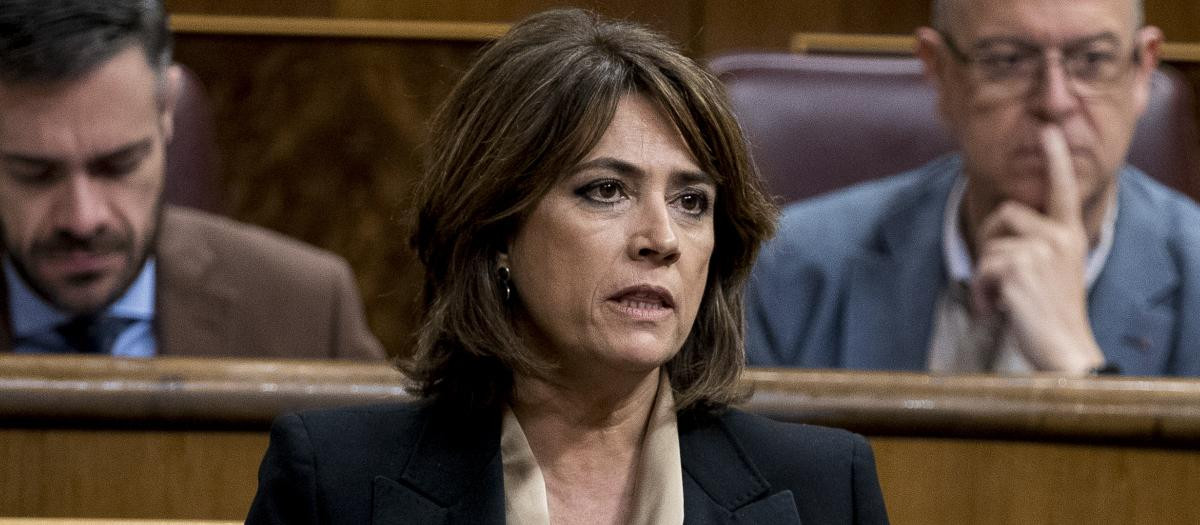 La fiscal general Dolores Delgado, entonces ministra de Justicia, en la sesión de control al Gobierno de 20 de febrero de 2019