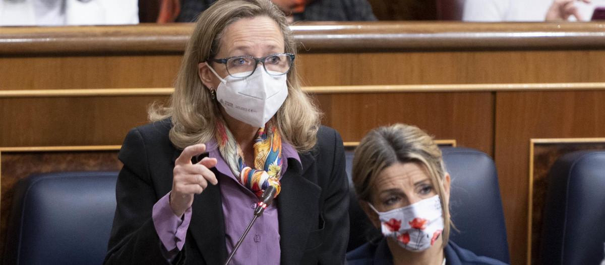 La ministra de Asuntos Económicos, Nadia Calviño, no consigue que los fondos aceleren.