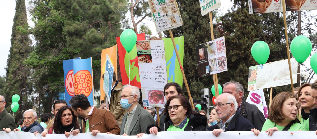 Contigua a Colón, los provida han ido repitiendo, en un ambiente festivo, sus consignas