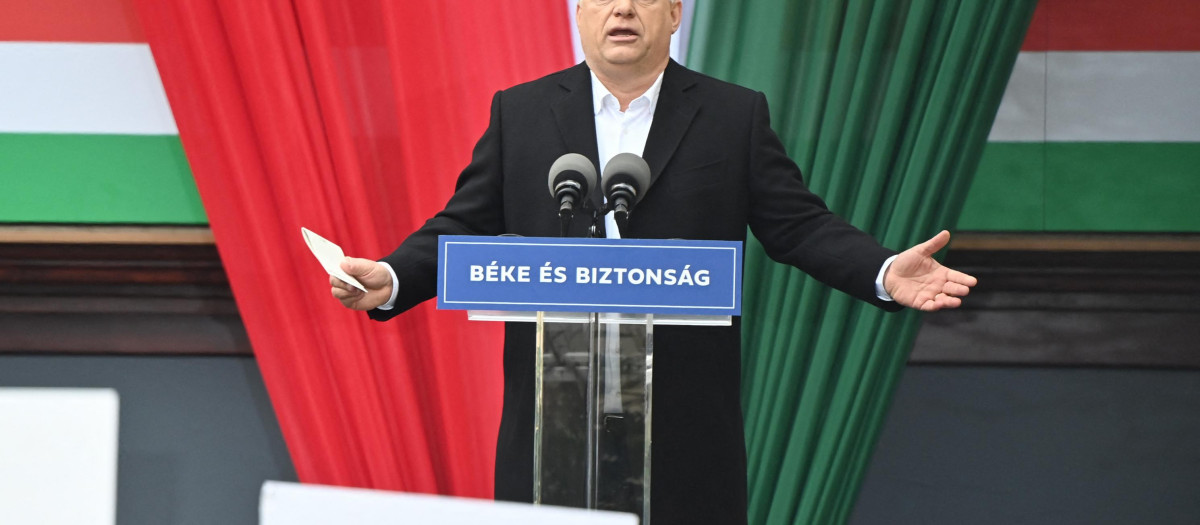 El primer ministro húngaro, Viktor Orbán, interviene en un mítin este viernes