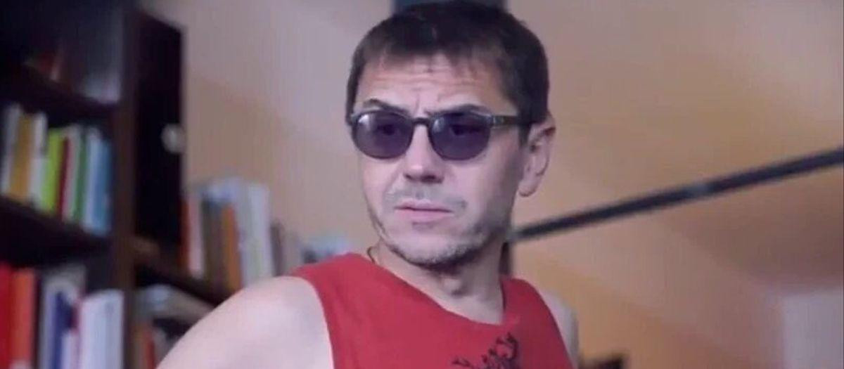 Juan Carlos Monedero en una secuencia del vídeo promocional de la Universidad de Verano de Podemos