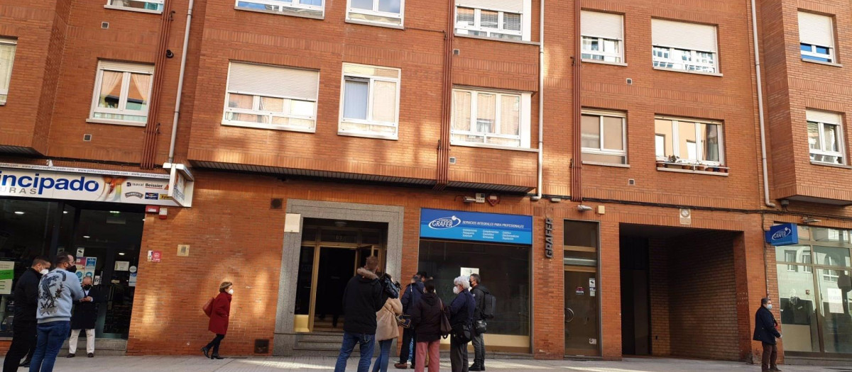 Hallan muerta a una menor de 14 años con signos de violencia en una vivienda de Oviedo