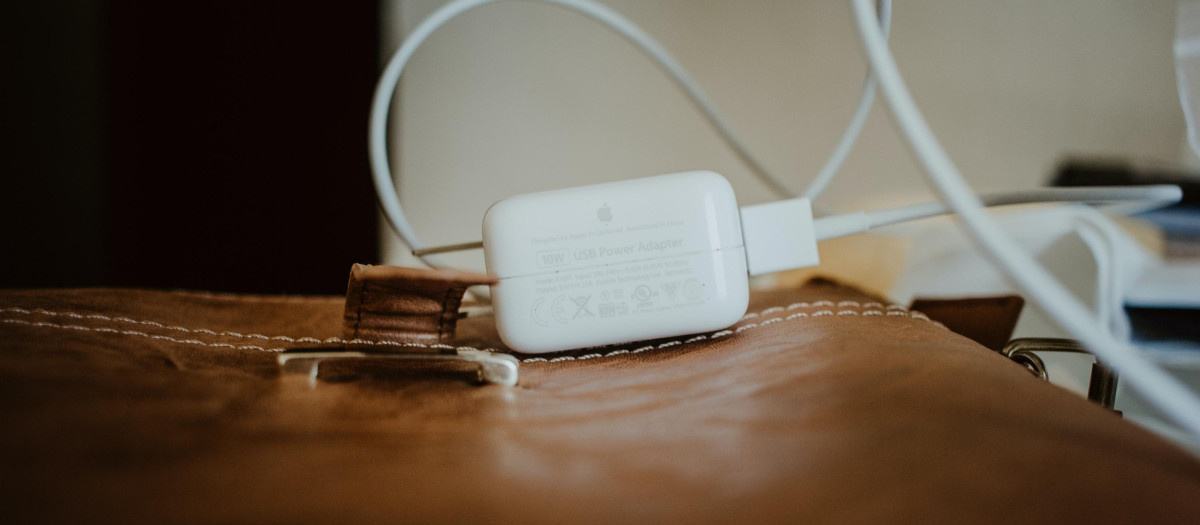 Apple filtro por error un cargador doble con usbc